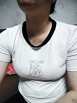 Mie rose online show from March 2026 01:43:02 PM