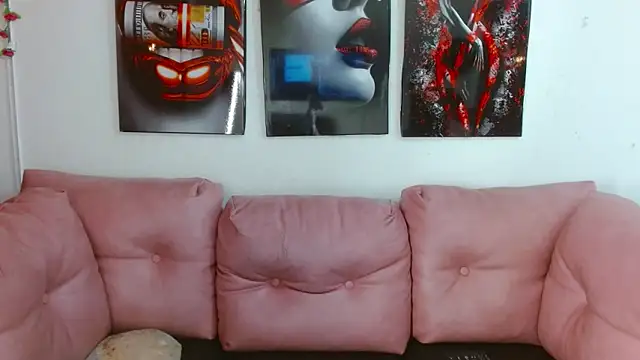 Miahotcs1 online show from April 2026 03:16:02 PM