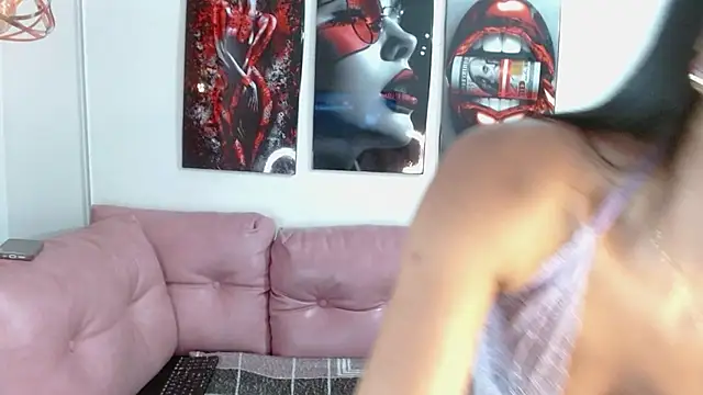 Miahotcs1 online show from November 2025 12:09:01 PM