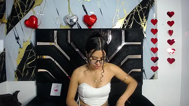 Miahotcs1 online show from February 2026 12:57:02 PM