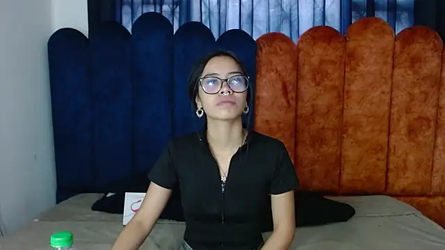 Miahotcs1 online show from March 2026 03:06:01 PM