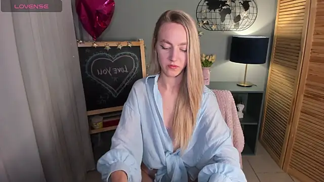 mishapallmer online show from October 2025 01:53:02 AM