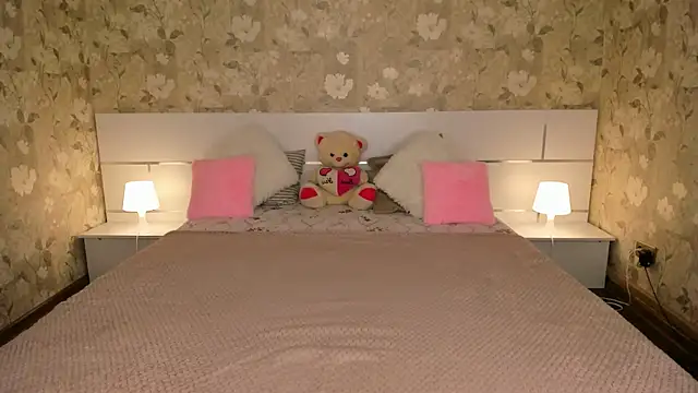 mishapallmer online show from March 2026 10:49:01 AM