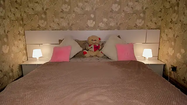 mishapallmer online show from April 2026 03:08:02 AM