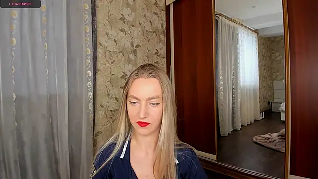 mishapallmer online show from November 2025 08:46:02 AM