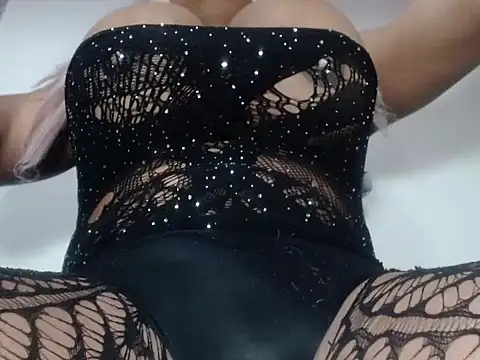 anthonella zam online show from December 2025 09:34:01 PM