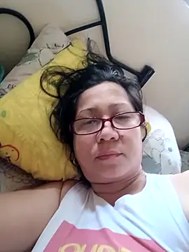 Snapshot of HotAsianDish chatting on September 2025 03:05:01 AM HotAsianDish online show from September 2025 03:05:01 AM
