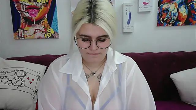 Amber Monro online show from September 2025 01:22:02 AM