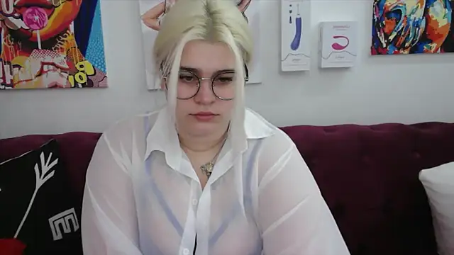 Amber Monro online show from October 2025 01:11:01 AM