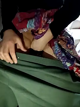 ezgi2545 online show from February 2026 07:56:01 PM