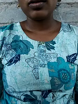 Snapshot of srav43 chatting on September 2025 05:03:01 AM srav43 online show from September 2025 05:03:01 AM