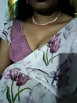 Snapshot of srav43 chatting on October 2025 06:25:02 AM srav43 online show from October 2025 06:25:02 AM