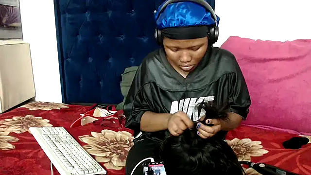 BUNNYCHOWX28 online show from January 2026 08:47:01 PM