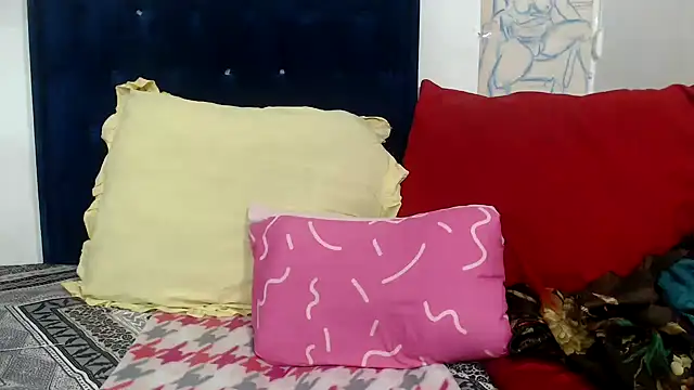 BUNNYCHOWX28 online show from April 2026 01:45:01 AM