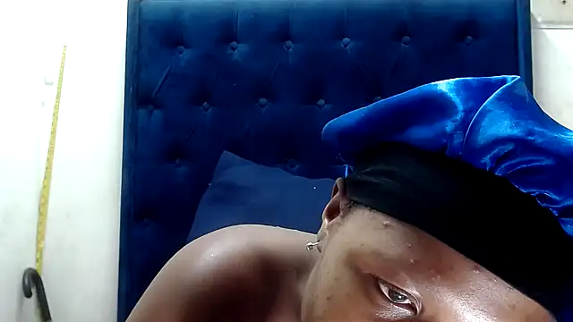 BUNNYCHOWX28 online show from October 2025 01:53:02 AM