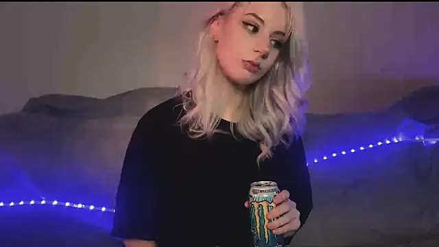 snowy lisa online show from February 2026 11:59:01 AM