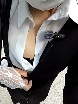 pink-mai online show from March 2026 12:32:02 AM