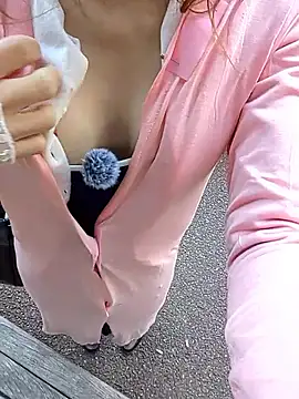 pink-mai online show from March 2026 12:39:01 AM