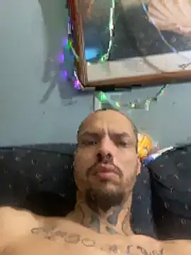 ColDreaMZz93 online show from April 2026 08:21:01 PM