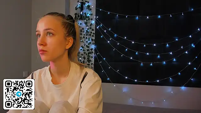 Anellyball online show from March 2026 09:25:02 AM