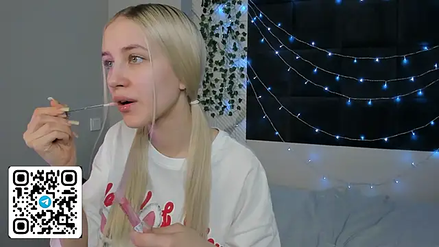 Anellyball online show from March 2026 10:22:01 AM