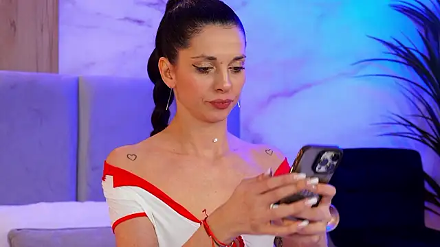 EllyLynn online show from March 2026 08:09:02 PM