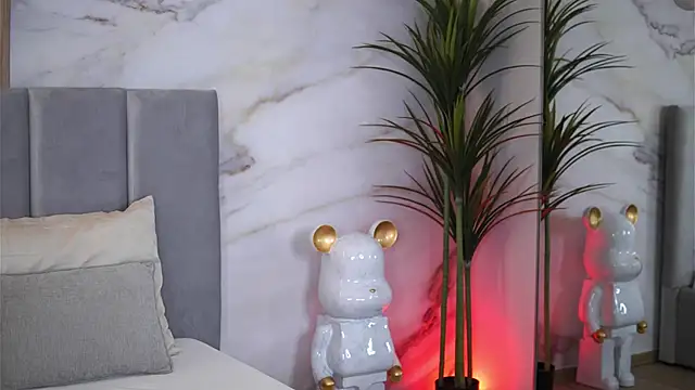 EllyLynn online show from October 2025 08:10:02 PM