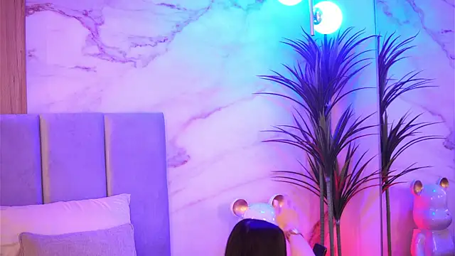 EllyLynn online show from October 2025 08:12:01 PM