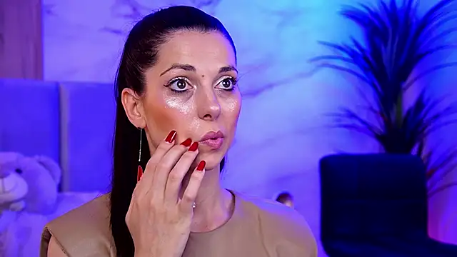 EllyLynn online show from October 2025 08:09:02 PM