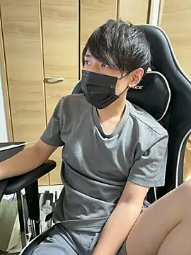 Snapshot of jiji9253 chatting on June 2026 12:43:01 PM jiji9253 online show from June 2026 12:43:01 PM