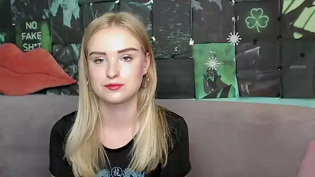 Snapshot of SofySofty chatting on September 2025 04:51:02 PM SofySofty online show from September 2025 04:51:02 PM