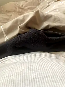 Snapshot of BimannSuedlaender chatting on November 2025 09:36:02 AM BimannSuedlaender online show from November 2025 09:36:02 AM