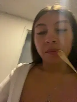 Sara-cooper2 online show from January 2026 09:00:02 PM