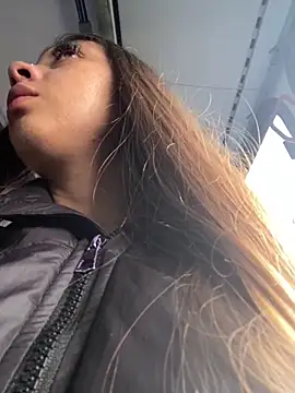 Sara-cooper2 online show from December 2025 07:13:01 PM