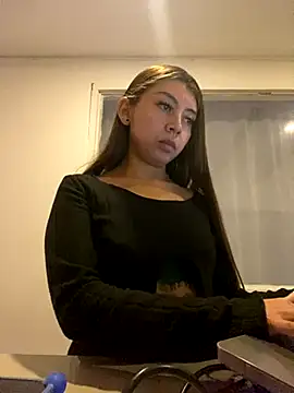 Sara-cooper2 online show from November 2025 06:30:01 PM