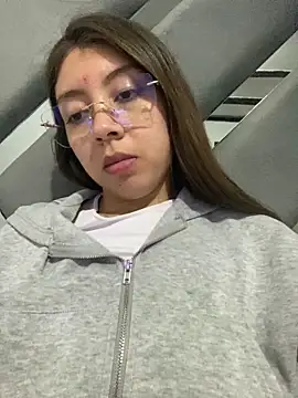 Snapshot of Sara-cooper2 chatting on April 2026 02:49:01 AM Sara-cooper2 online show from April 2026 02:49:01 AM