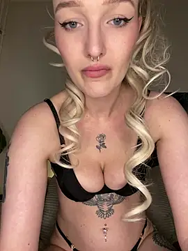 lovecassyrose online show from April 2026 06:26:02 AM
