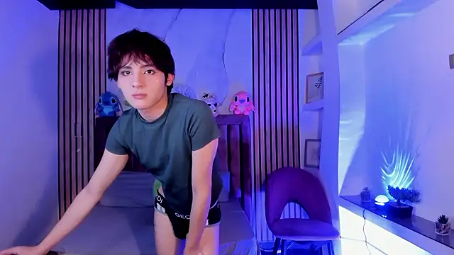 MathiasGreen  online show from February 2026 03:05:01 AM