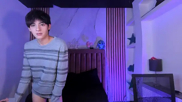 MathiasGreen  online show from January 2026 03:10:02 AM