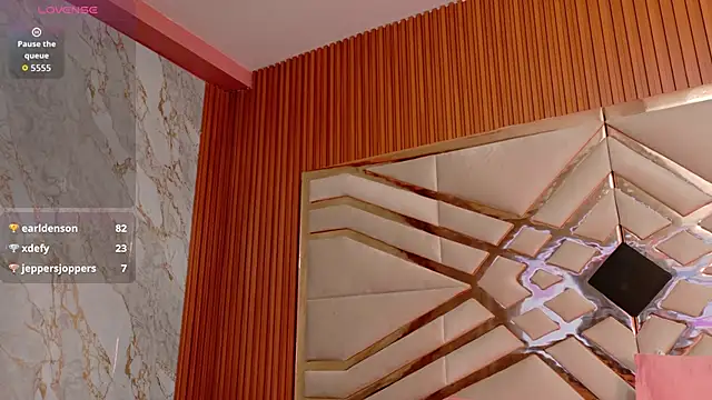 shyblacksweetiee online show from September 2025 03:02:01 AM