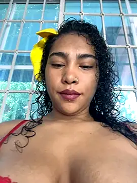 Snapshot of SophieD chatting on September 2025 12:27:01 PM SophieD online show from September 2025 12:27:01 PM