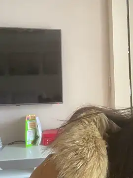 Mier-cn online show from December 2025 06:02:01 AM