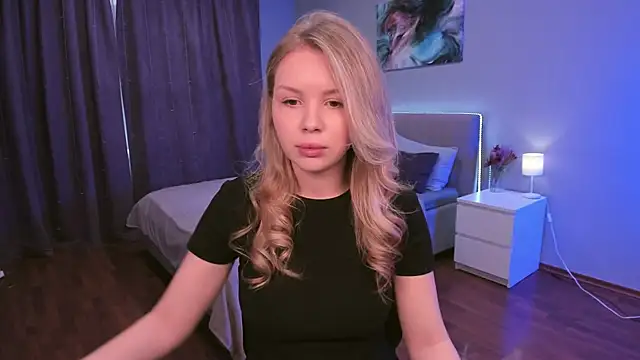 Snapshot of AdalineLove chatting on October 2025 11:44:02 AM AdalineLove online show from October 2025 11:44:02 AM