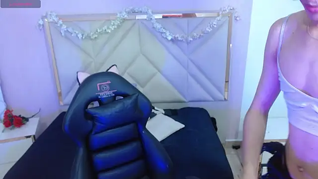 Snapshot of Chipi_tay chatting on November 2025 07:03:01 PM Chipi tay online show from November 2025 07:03:01 PM