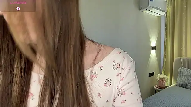 Snapshot of NguyetHankey chatting on March 2026 06:15:01 AM NguyetHankey online show from March 2026 06:15:01 AM