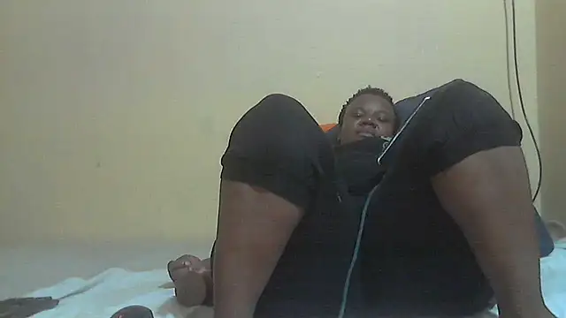 Snapshot of AnnabigpussyXO chatting on January 2026 07:53:01 PM AnnabigpussyXO online show from January 2026 07:53:01 PM