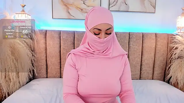 azza   online show from September 2025 11:58:02 AM