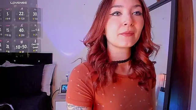 Isis-Blaze online show from December 2025 08:01:01 PM