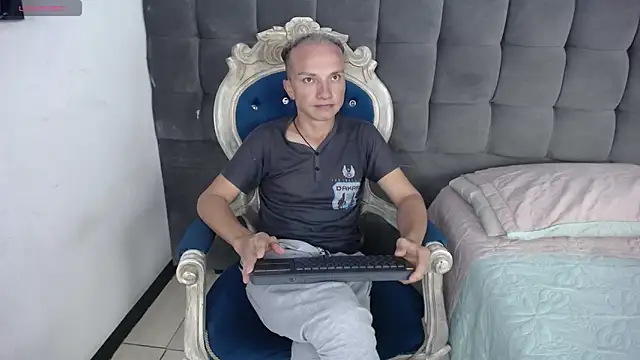 DaddyPoweer online show from October 2025 01:17:02 AM