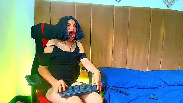 DaddyPoweer online show from September 2025 08:00:01 PM
